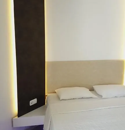 Отель Safir 2*