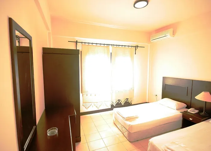 Hotel Safir 2*