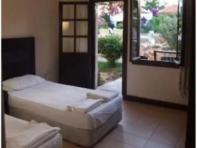 Hotel Safir 2*